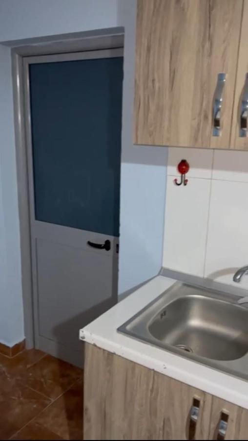 Guest House Andersoni Dhoma Plazhi Andersoni Shen Ded Gjoni Ngoại thất bức ảnh