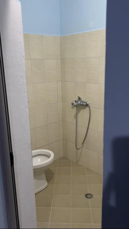 Guest House Andersoni Dhoma Plazhi Andersoni Shen Ded Gjoni Ngoại thất bức ảnh