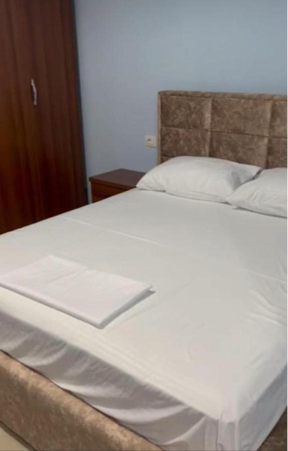 Guest House Andersoni Dhoma Plazhi Andersoni Shen Ded Gjoni Ngoại thất bức ảnh